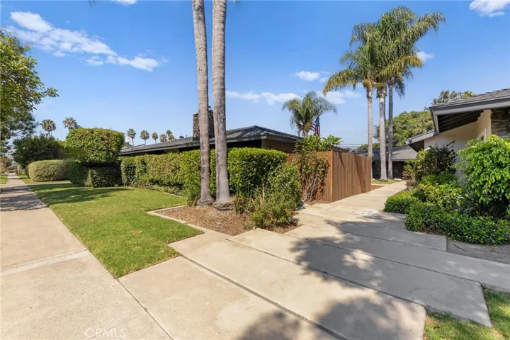 1901 E. 19th St. 3, Santa Ana, California 92705