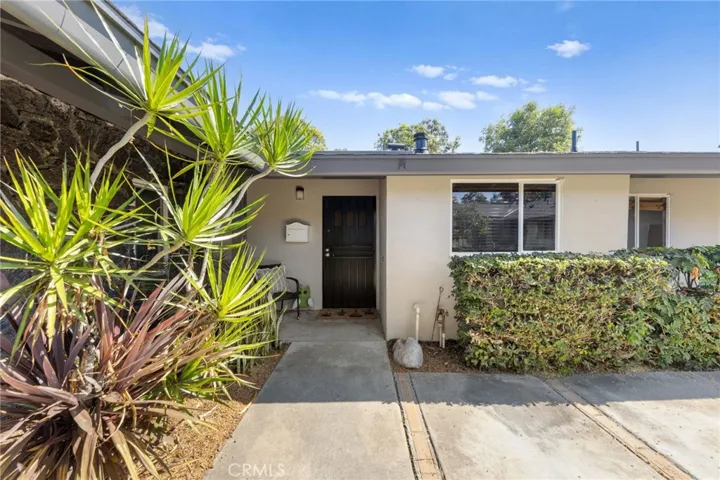 1901 E. 19th St. 3, Santa Ana, California 92705
