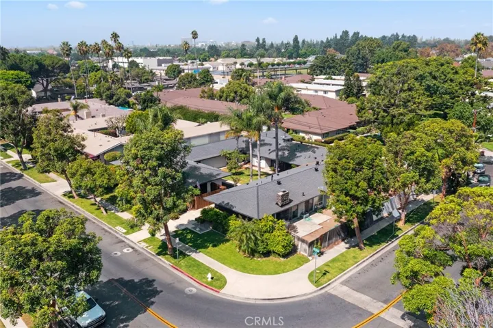 1901 E. 19th St. 3, Santa Ana, California 92705