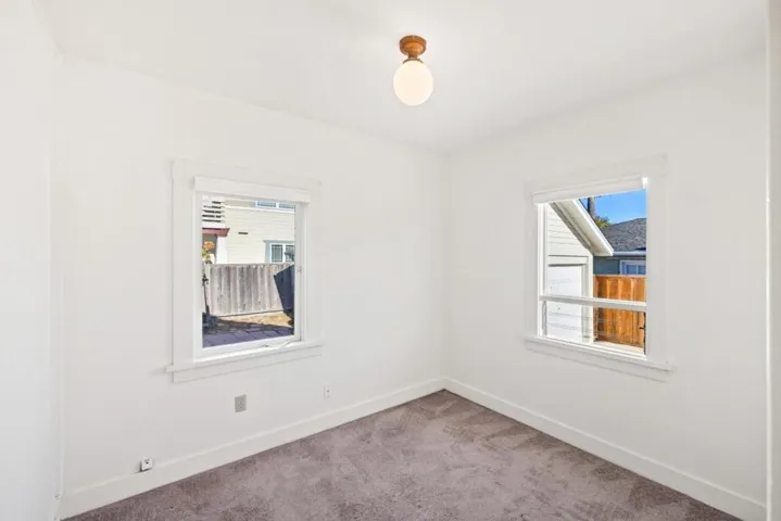 406 10th Street, Pacific Grove, California 93950