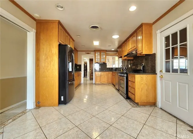 835 Gardner Drive, Montebello, California 90640