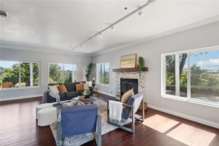 287 Via De Amo, Fallbrook, California 92028