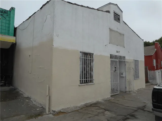 8415 S Central Avenue, Los Angeles, California 90001