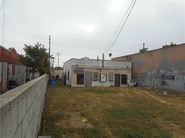 8415 S Central Avenue, Los Angeles, California 90001