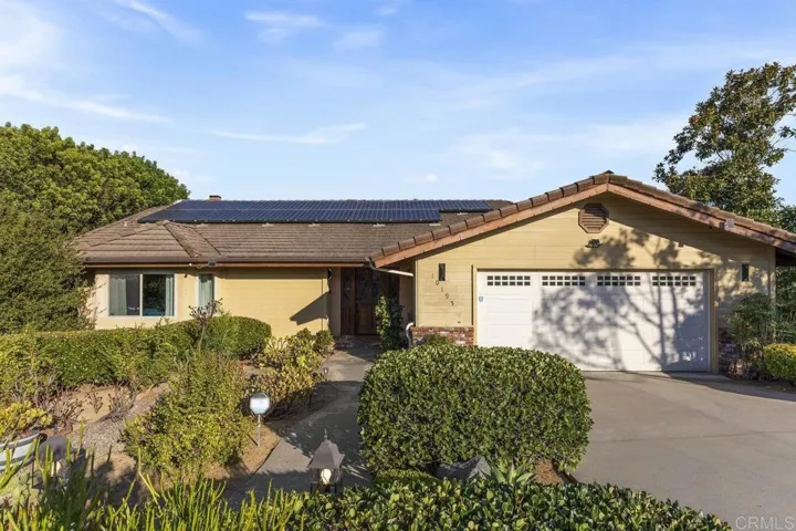 10195 Sage Hill Way, Escondido, California 92026