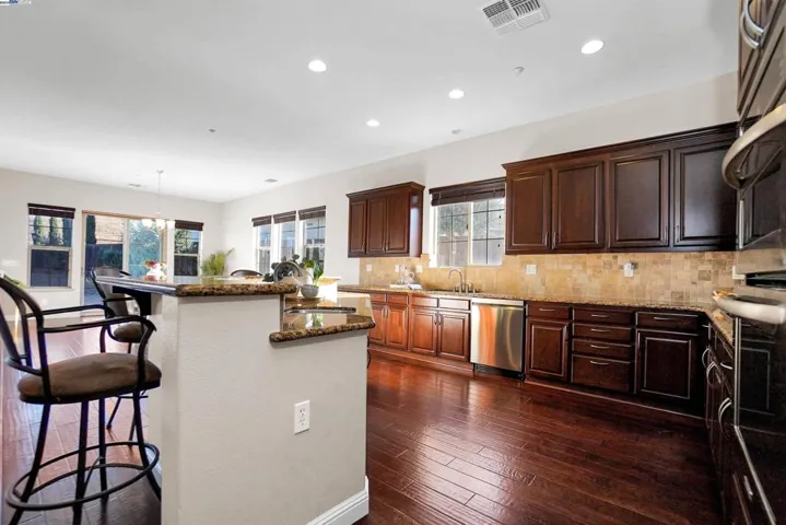 10111 Lilly Pad Lake Ct, Dublin, California 94568