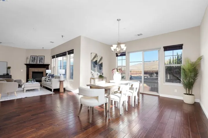10111 Lilly Pad Lake Ct, Dublin, California 94568