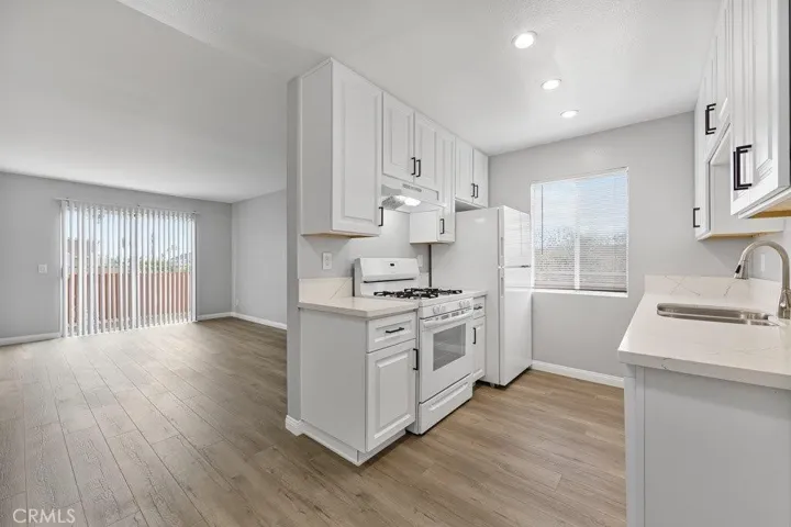 2422 E 11th Street, Long Beach, California 90804