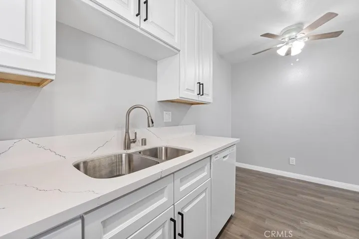 2422 E 11th Street, Long Beach, California 90804
