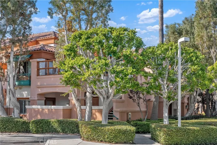16 Villa Point Drive, Newport Beach, California 92660