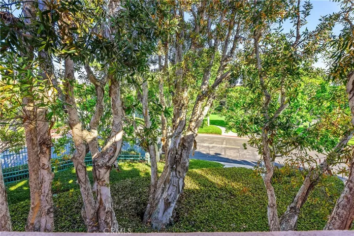 16 Villa Point Drive, Newport Beach, California 92660