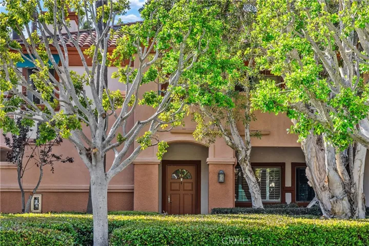16 Villa Point Drive, Newport Beach, California 92660