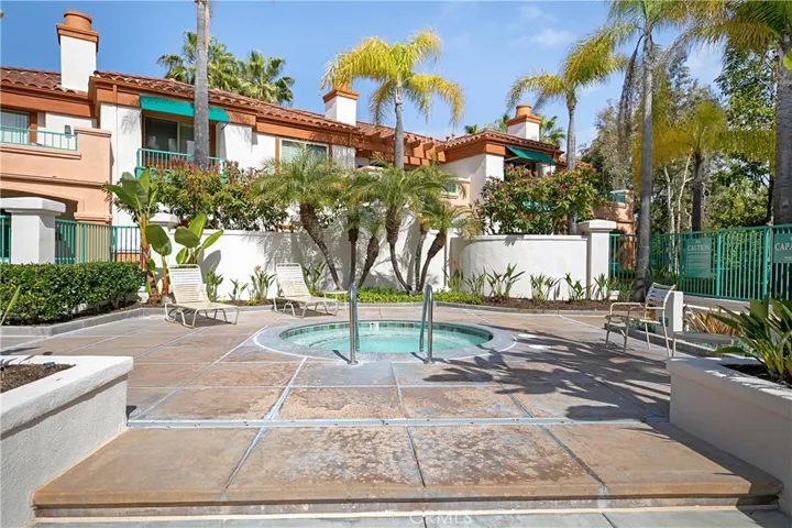 16 Villa Point Drive, Newport Beach, California 92660