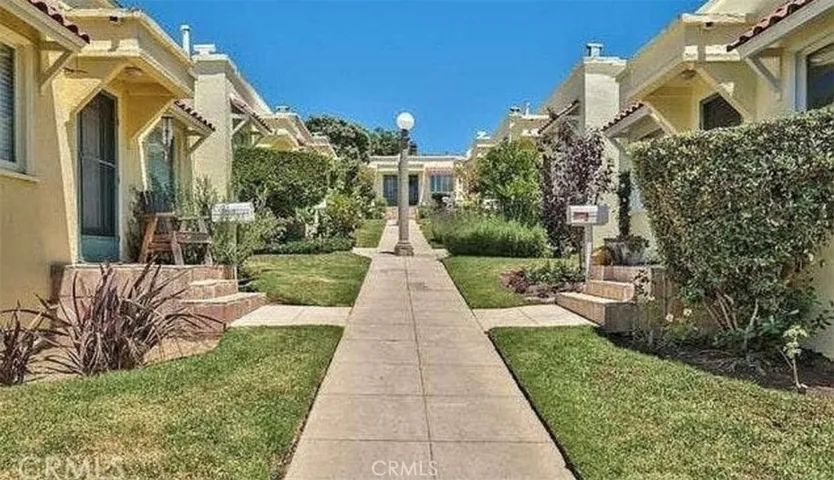 2411 Third Street K, Santa Monica, California 90405