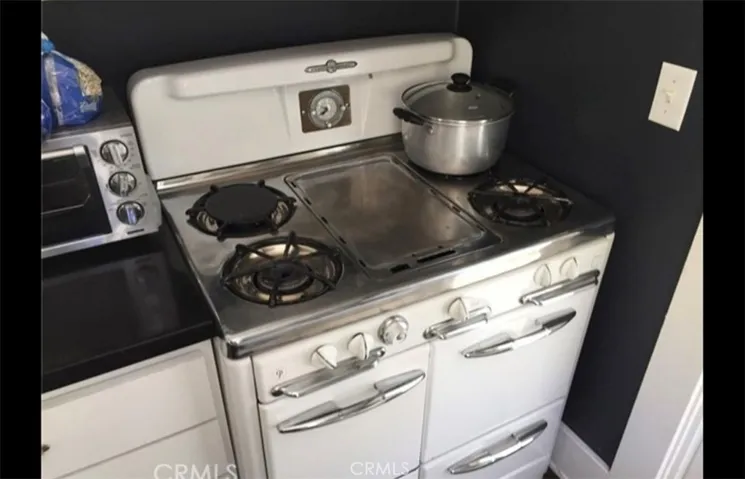 2411 Third Street K, Santa Monica, California 90405