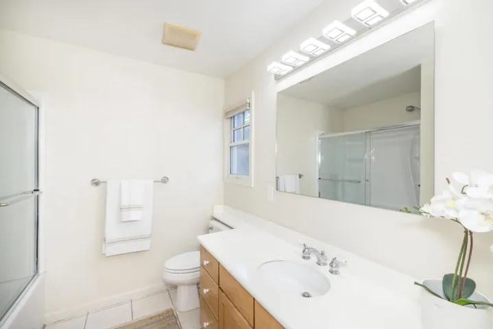 554 Driscoll Place, Palo Alto, California 94306
