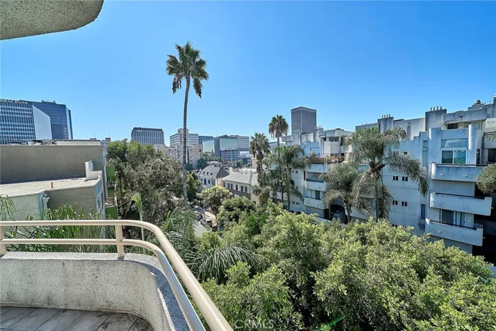 500 S Berendo Street 422, Los Angeles, California 90020