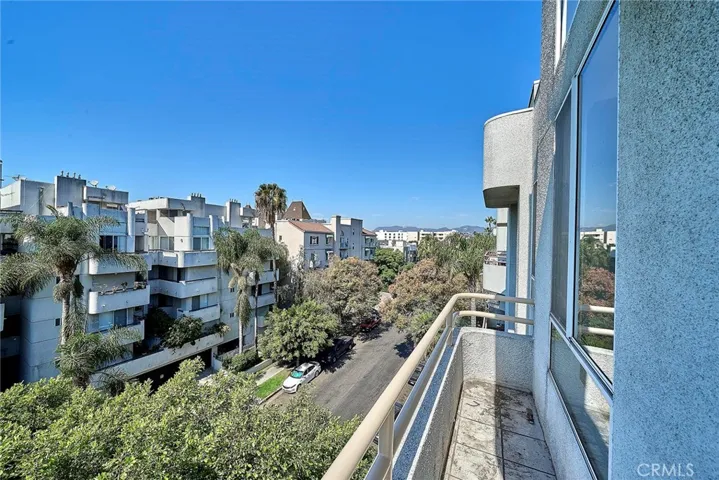 500 S Berendo Street 422, Los Angeles, California 90020