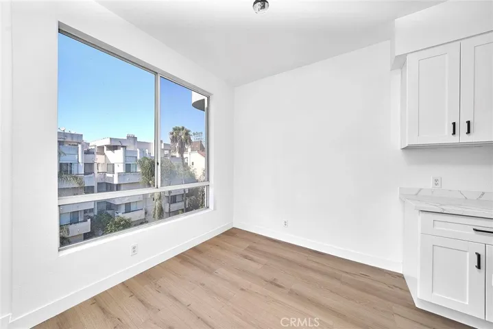 500 S Berendo Street 422, Los Angeles, California 90020