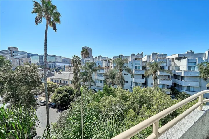500 S Berendo Street 422, Los Angeles, California 90020