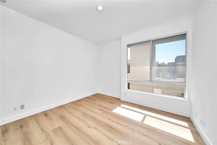 500 S Berendo Street 422, Los Angeles, California 90020