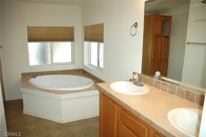 50889 Road 426 17, Oakhurst, California 93644