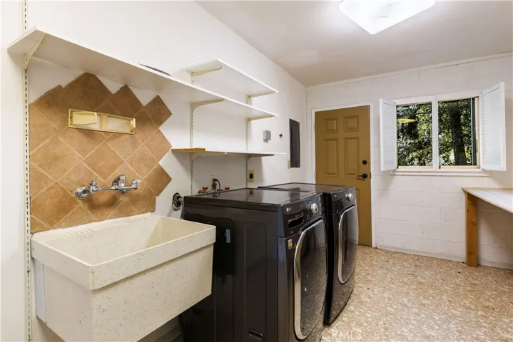 3584 Knob Cone Drive, Kelseyville, California 95451