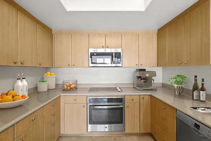 130 E San Fernando Street 514, San Jose, California 95112