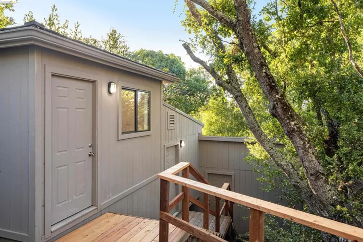 621 Bear Oaks Ln, Martinez, California 94553