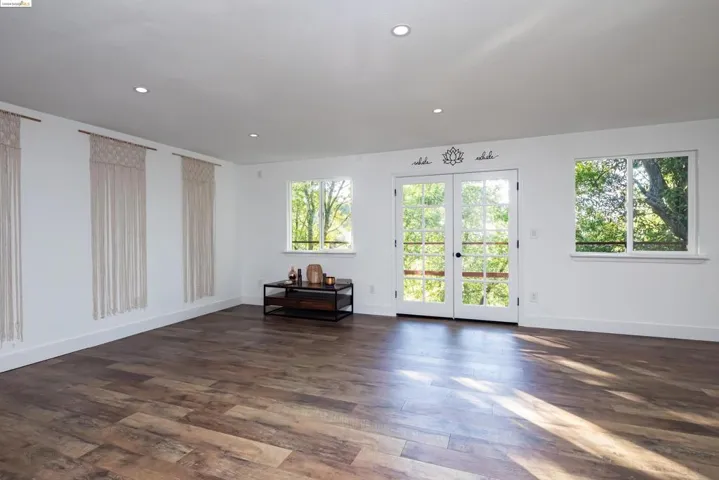 621 Bear Oaks Ln, Martinez, California 94553
