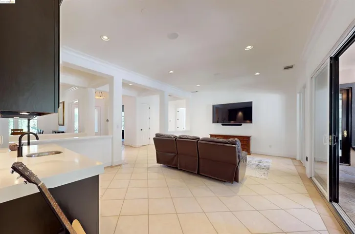 621 Bear Oaks Ln, Martinez, California 94553