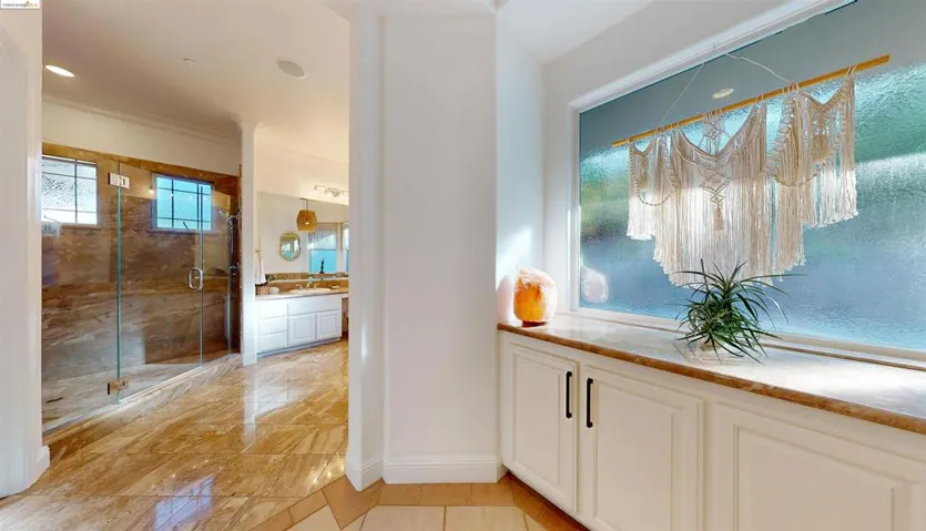 621 Bear Oaks Ln, Martinez, California 94553