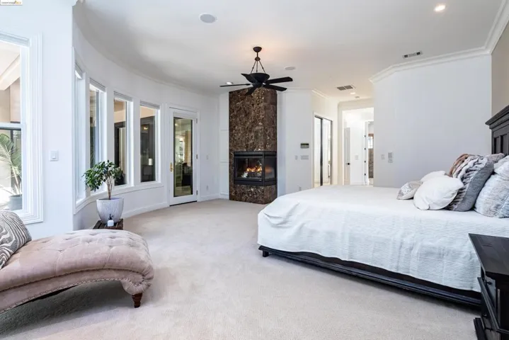 621 Bear Oaks Ln, Martinez, California 94553