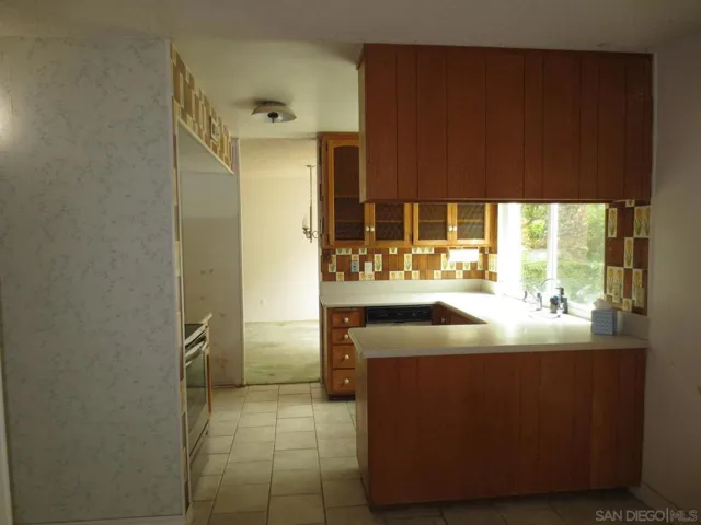 5889 Cozzens St, San Diego, California 92122