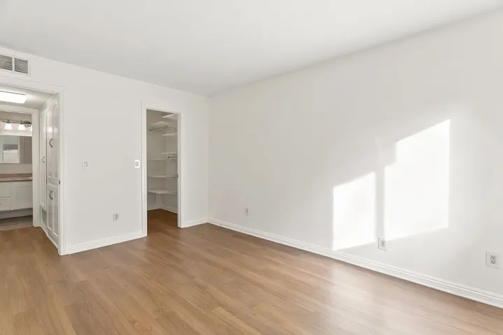 1101 W Macarthur Boulevard 215, Santa Ana, California 92707