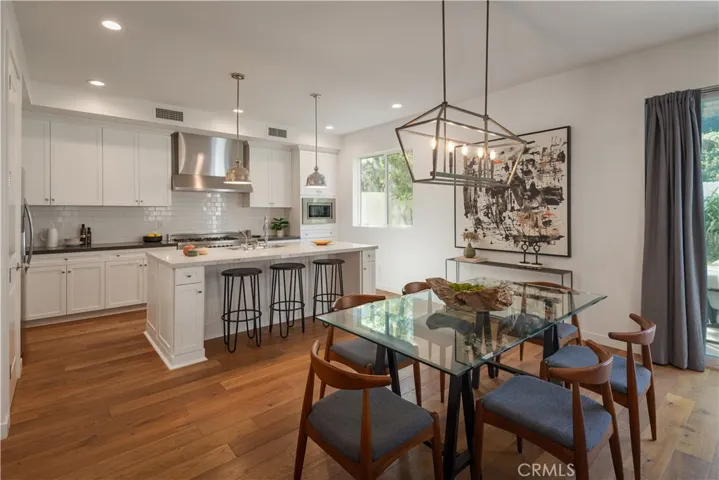 Dining room & kitchen