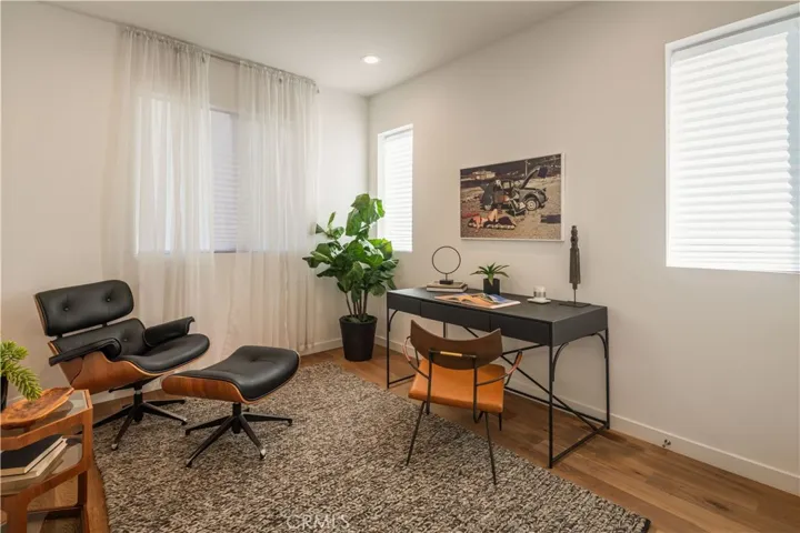 Main floor bedroom or office    Bedroom 1