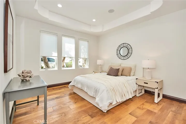 Bedroom 3 with Full Bath & Extra large Walk-in closet