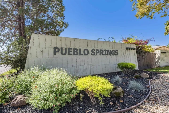 2696 Pueblo Creek, Hayward, California 94545