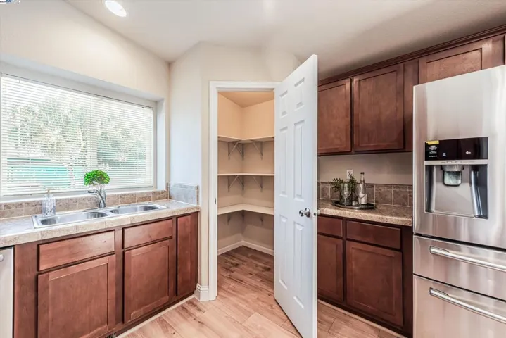 2696 Pueblo Creek, Hayward, California 94545