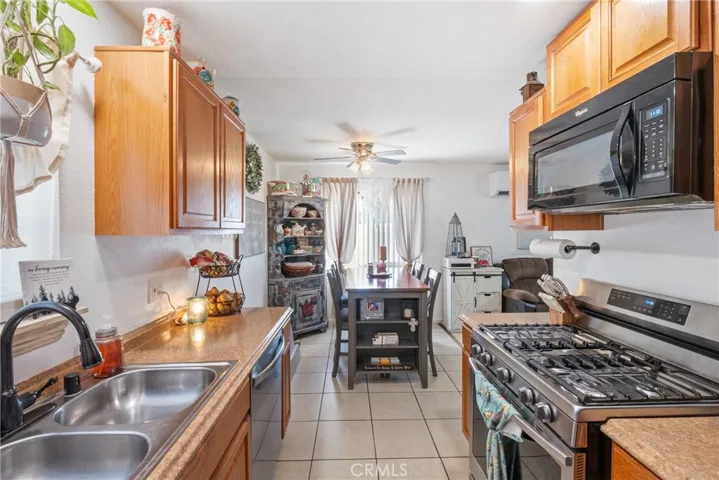 16028 Smoke Tree Street, Hesperia, California 92345