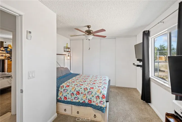 16028 Smoke Tree Street, Hesperia, California 92345