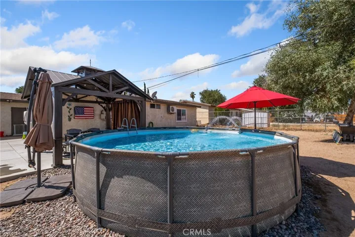 16028 Smoke Tree Street, Hesperia, California 92345