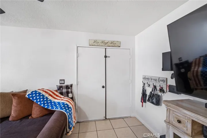16028 Smoke Tree Street, Hesperia, California 92345