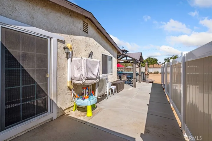 16028 Smoke Tree Street, Hesperia, California 92345