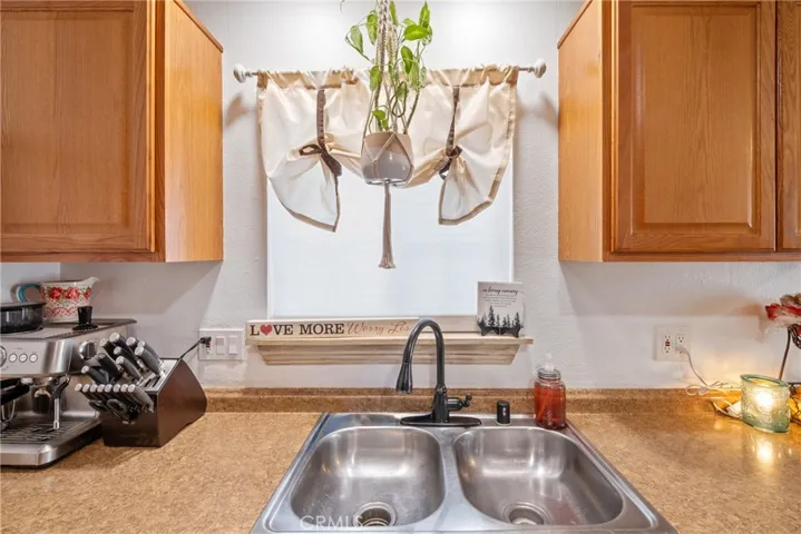 16028 Smoke Tree Street, Hesperia, California 92345
