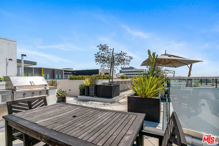 3833 Dunn Ph8, Culver City, California 90232