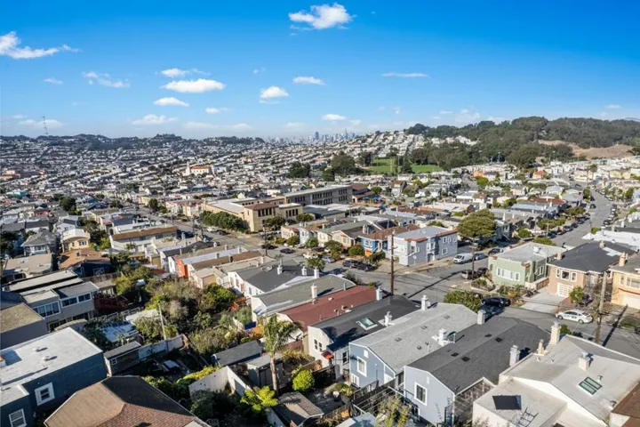 562 Cordova Street, San Francisco, California 94112