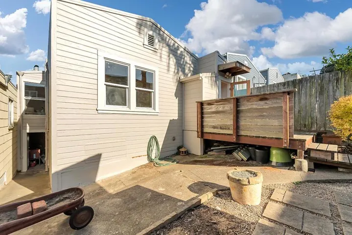 562 Cordova Street, San Francisco, California 94112