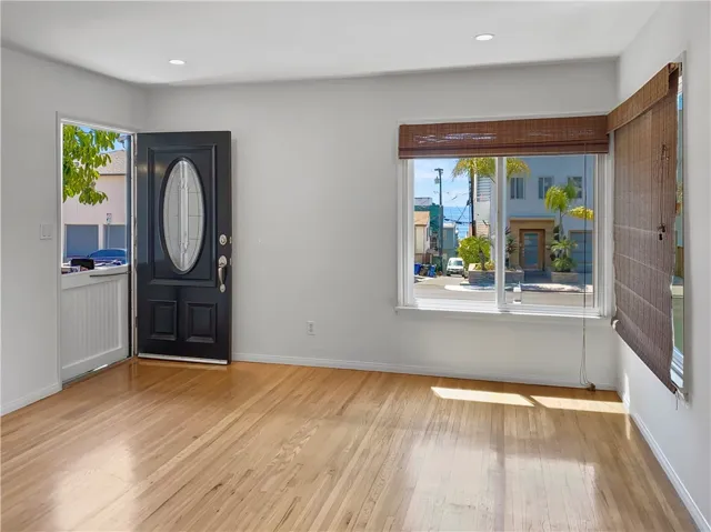 3418 Manhattan Avenue, Hermosa Beach, California 90254